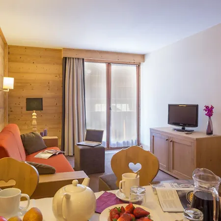 Les Chalets Du Forum 3/4p 10p Apartment Courchevel